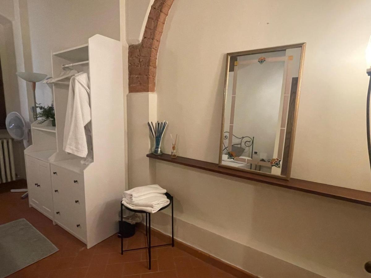 Casa Vacanza Villaggio Poggio Rosso Arezzo Exterior foto